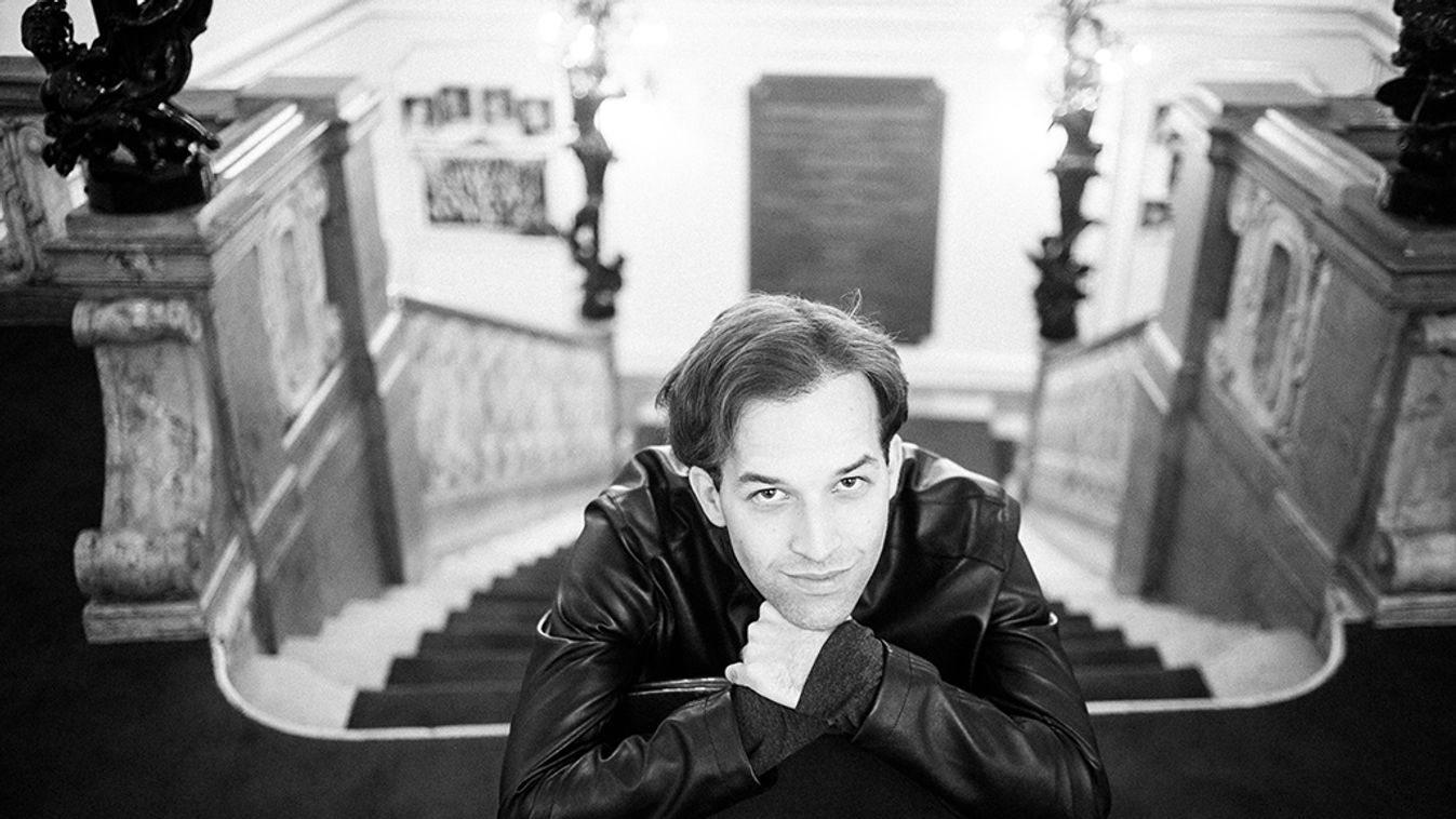 "Rengeteg ötletem van és mindig újabbak jönnek" - Kovács Adrián zeneszerzővel beszélgettünk