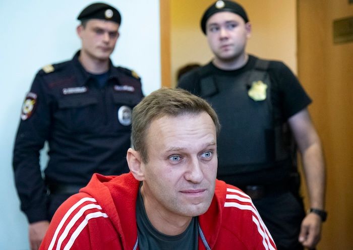 Navalnij itt még nem is sejtette, hogy megálló lesz belőle Budapesten Putyin őszinte sajnálatára.