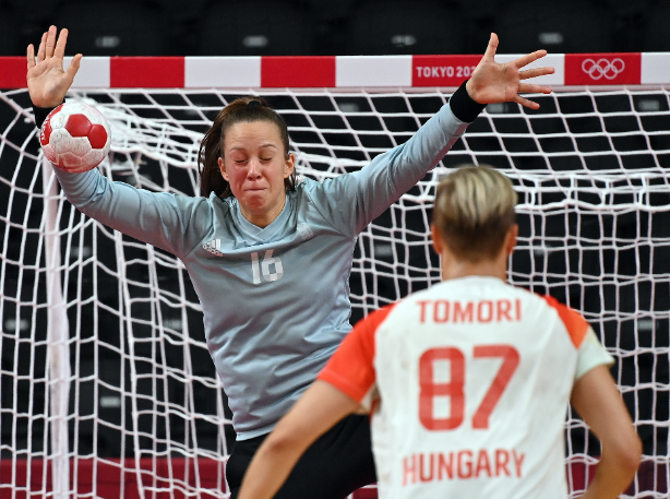 Bíró Blanka olyan ihletett formában védett, hogy csukott szemmel is hárítani tudott! Fotó: MTI/Illyés Tibor