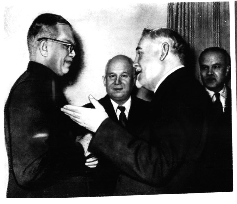 Menon és Bulganyin szovjet politikus / Fotó: Photodivision.gov.in
