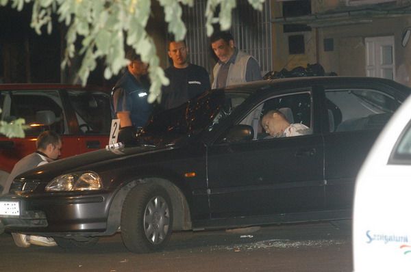 Ragyás Tónit autójában lőtték le 2003-ban, egy óbudai játékterem előtt Fotó: MTI