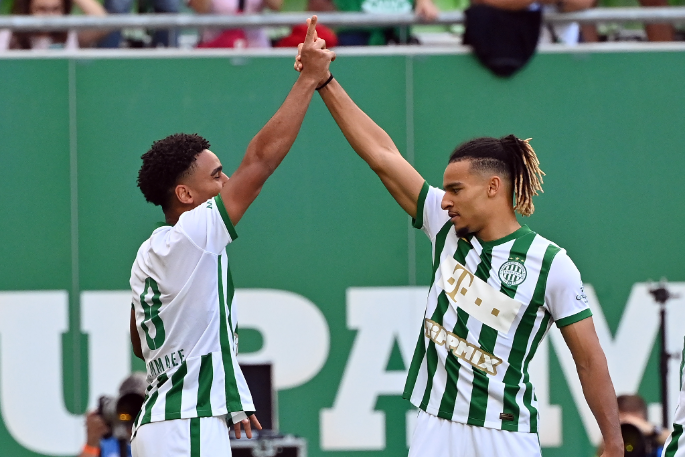 Testvéröröm! A két marokkói légiós, Ryan és Samy Mmaee nagy erőssége a Ferencvárosnak. Előbbi az Újpest ellen is betalált. Fotó: MTI/Illyés Tibor