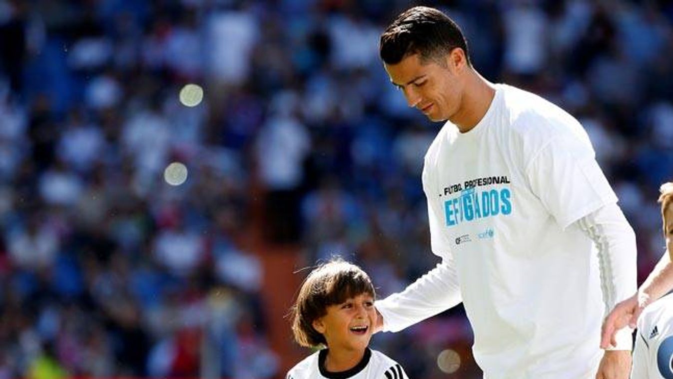 Cristiano Ronaldo videóval üzent a szíriai gyerekeknek - Ti vagytok az igazi hősök!