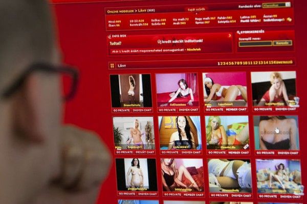 Az internetes kukkolda, a livejasmin.com a Gattyán-birodalom bevételének 85-90 százalékát adja Fotó: Origo.hu