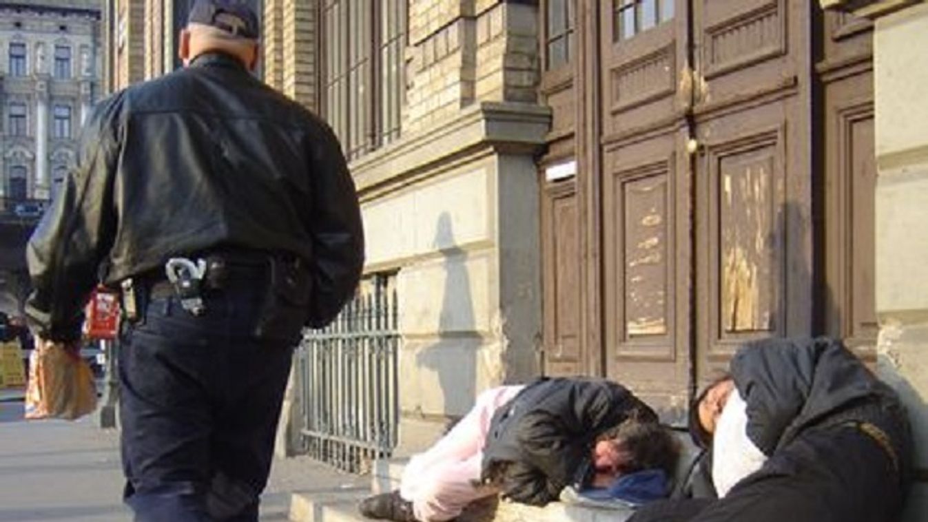Vádat emeltek az ismerősét megfojtó hajléktalan ellen