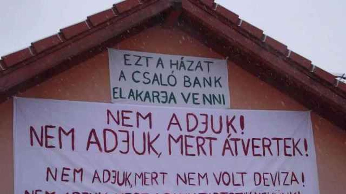 Ünneplik a robbantót a devizahiteles civil csoportok
