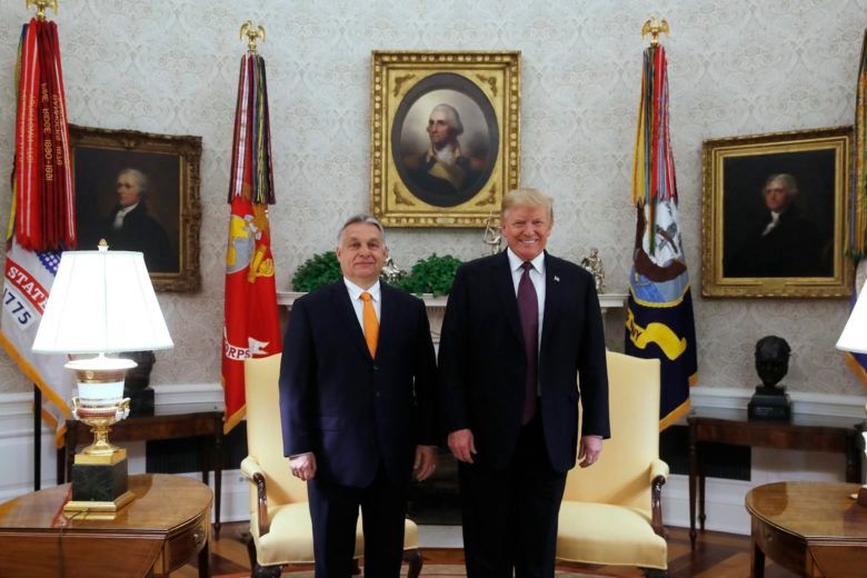 Donald Trump amerikai elnök (j) mindvégig az őt megillető tiszteletben részesítette Orbán Viktor magyar miniszterelnököt.<br /> Fotó: MTI/Koszticsák Szilárd