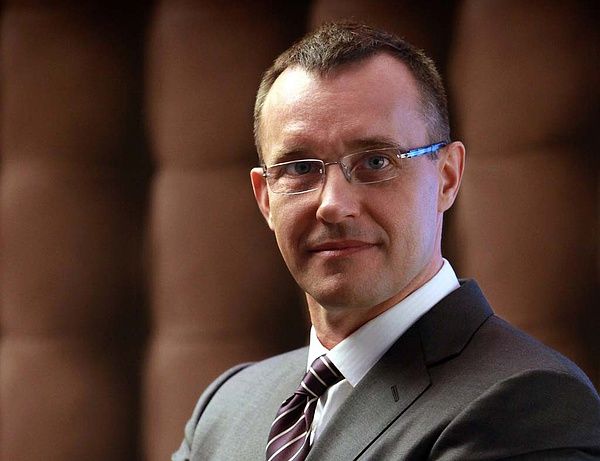 A milliárdos üzletember a Forbes összegzése szerint Magyarország legvagyonosabb embere. Fotó: librarius.hu