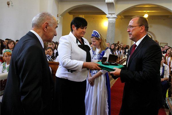 Németh Zsoltot Rákóczi-díjjal tüntette ki a beregszászi magyar főiskola. Fotó: Nemes János/MTI