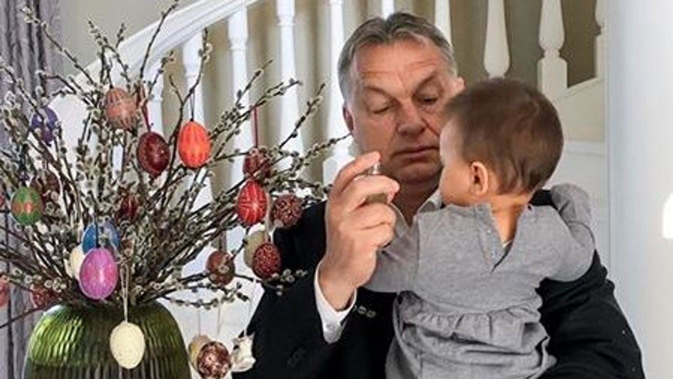 Meglocsolták a miniszterelnöki unokát