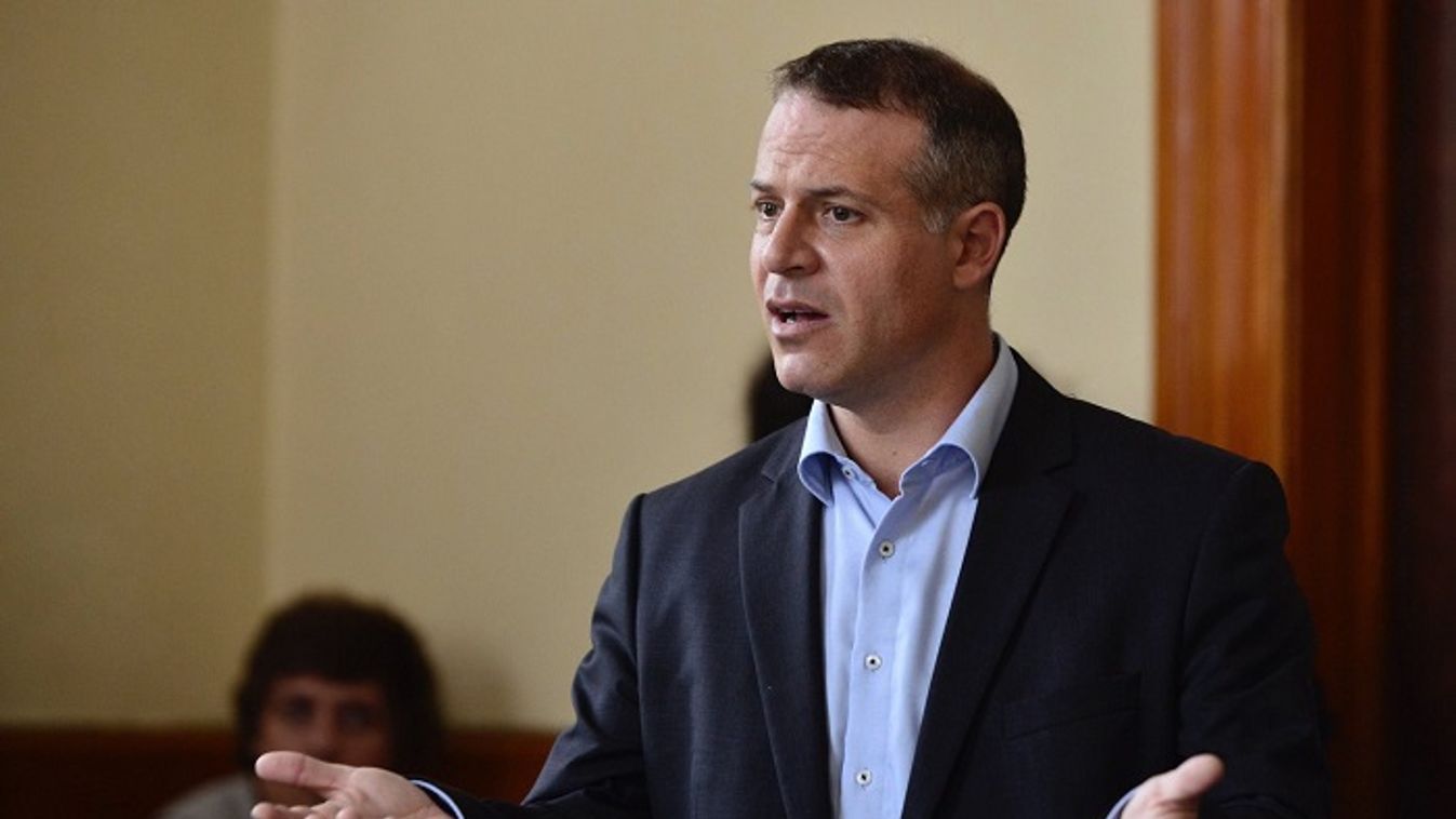 Juhász pártját is megbüntette az ÁSZ, adományokat várnak