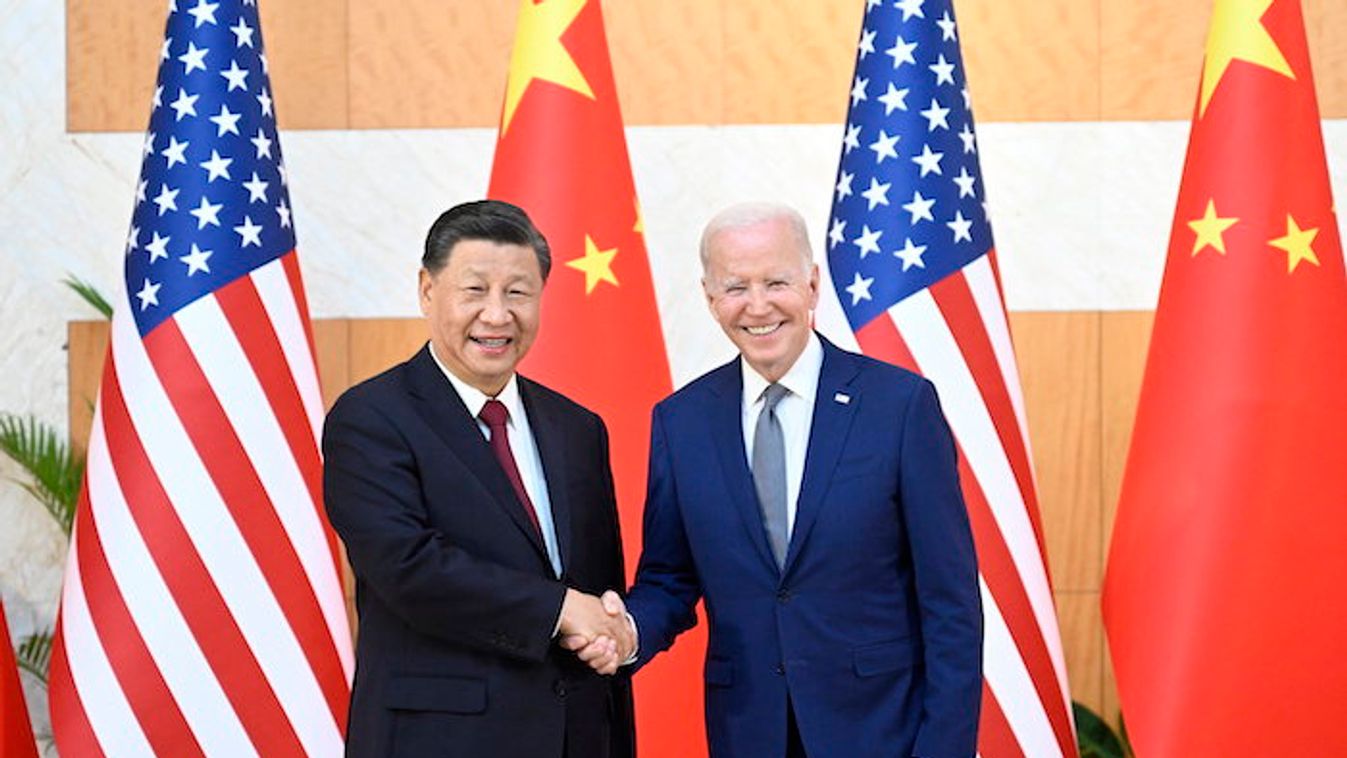 Egy év után újra találkozik egymással Biden és Hszi Csin-ping