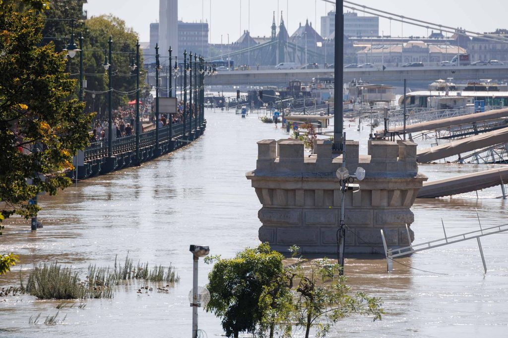 20240921 -- Tetőzik a Duna áradása Budapesten // fotó: Hatlaczki Balázs
