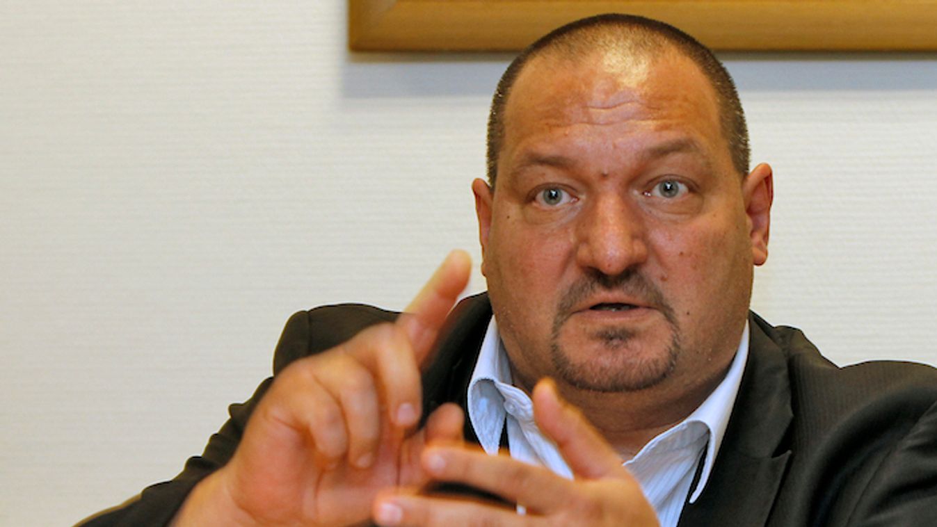 A kormánypártok az emberek kifosztása ellen akarnak fellépni