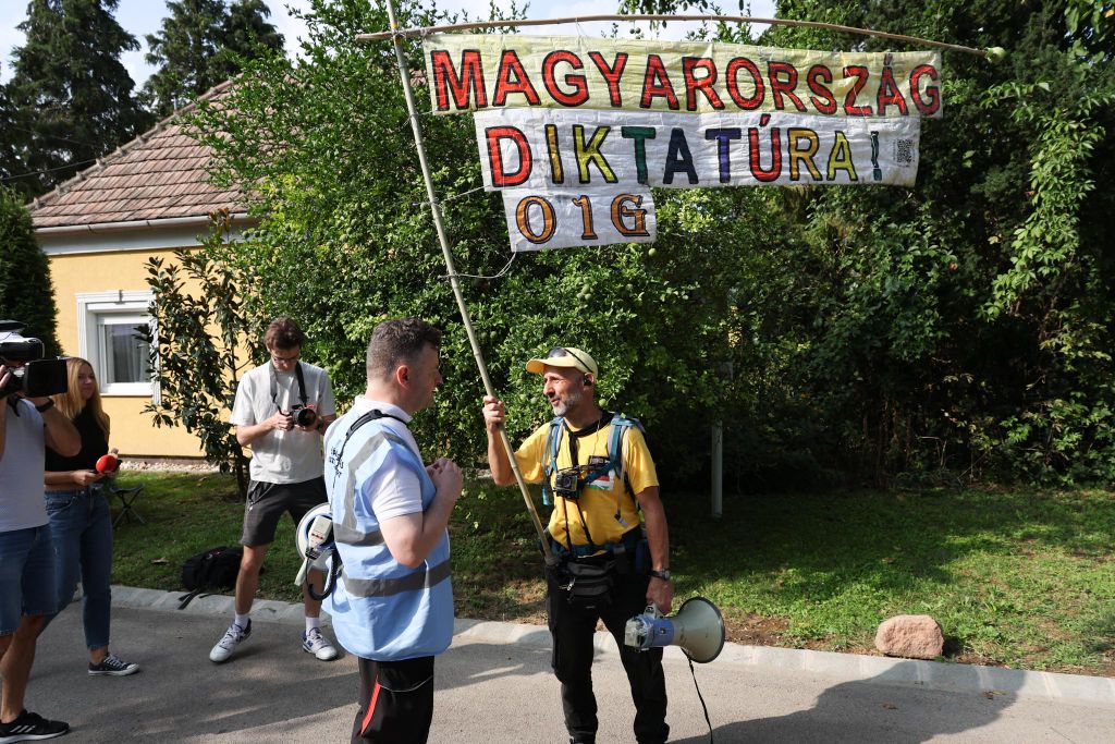 20240907 -- Kötcsei piknikre érkező // fotó: Hatlaczki Balázs