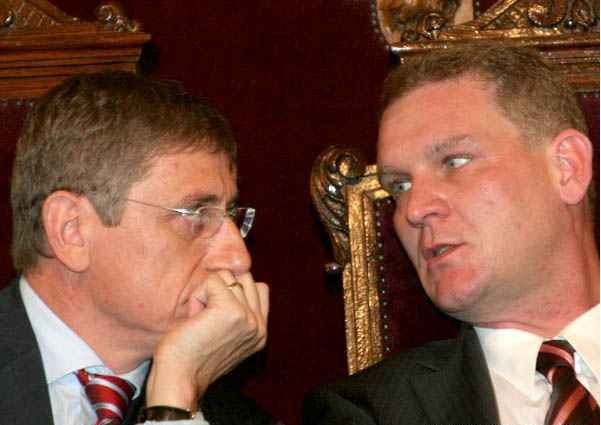 Forrásaink szerint Gyurcsány Ferenc és Botka László paktuma állhat Mesterházy távozásának hátterében. Fotó: szegedma.hu