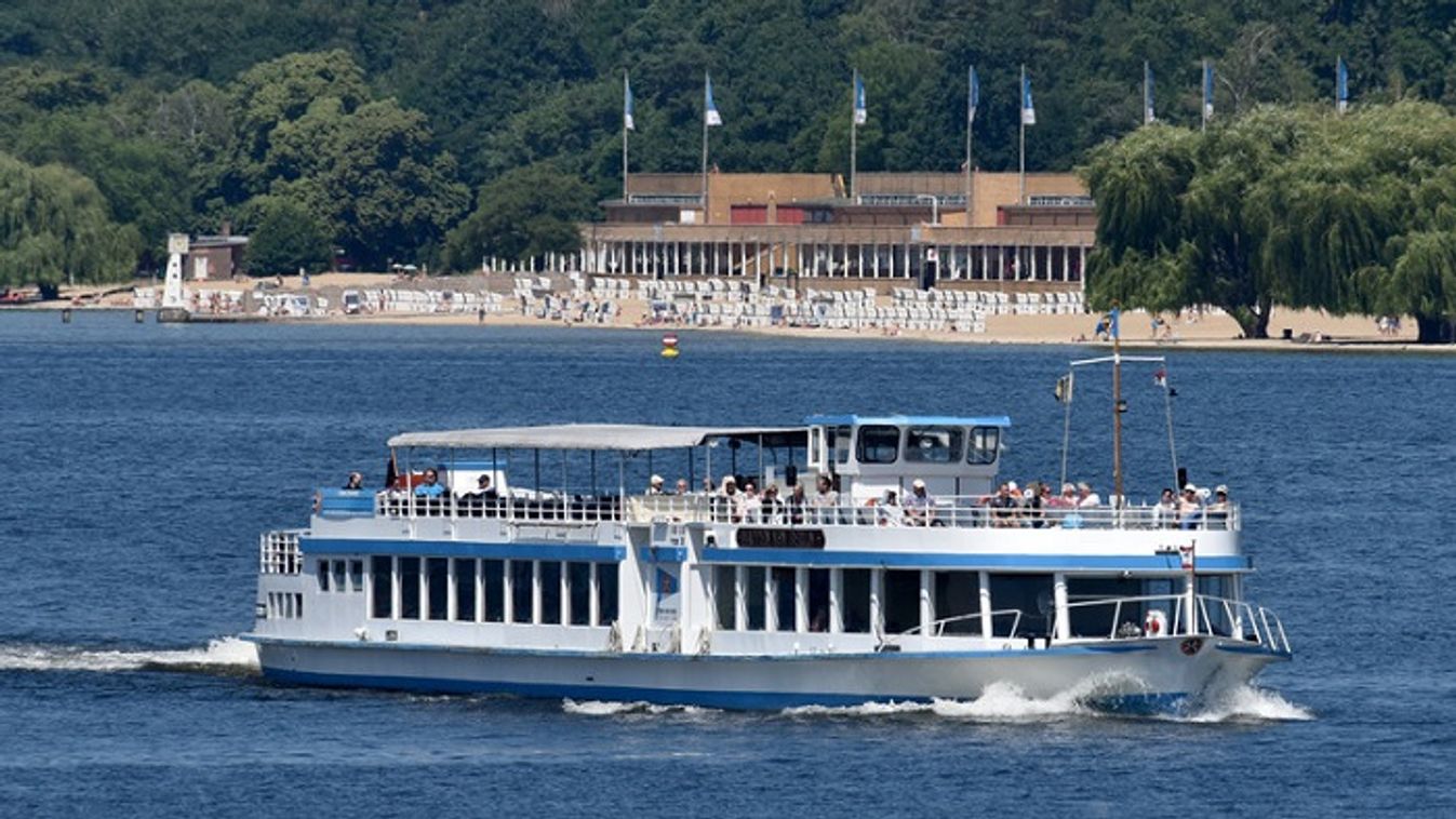 Rosszul lett a kapitány - A Hajógyári-szigetnek ütközött egy sétahajó vasárnap