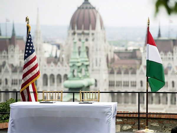 A magyar kormány teljes nyilvánosságot akar a beutazási tilalom ügyében. Fotó: napi.hu