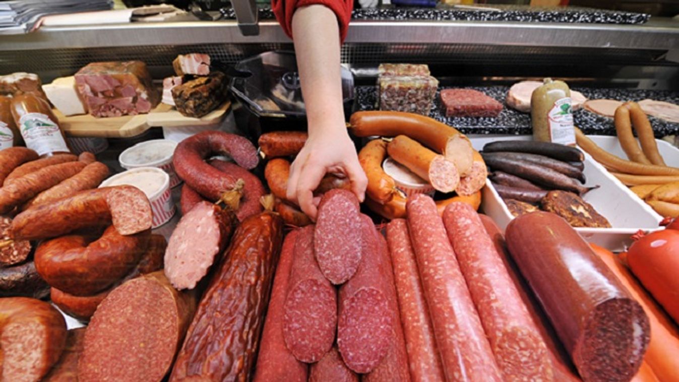 Augusztustól már csak fantázianévvel forgalmazhatók az alacsony hústartalmú termékek