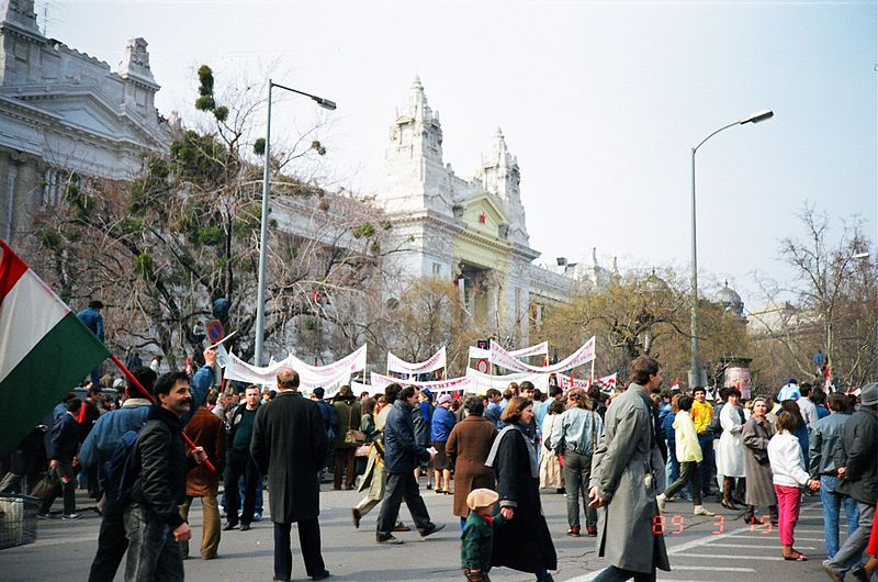 1988. március 15 - az MDF ekkor még bojkottálta a tüntetést / Forrás: Wikipedia.hu