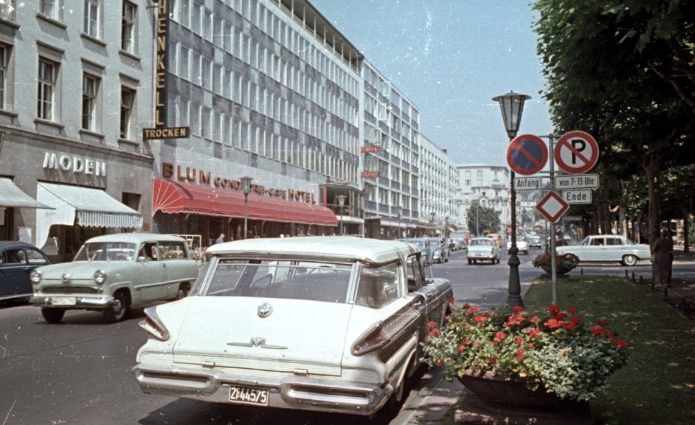 Álomvilág, álompartner – már akinek. NSZK, 1965-ben / Fotó: Fortepan.hu, ad: Magyar Pál