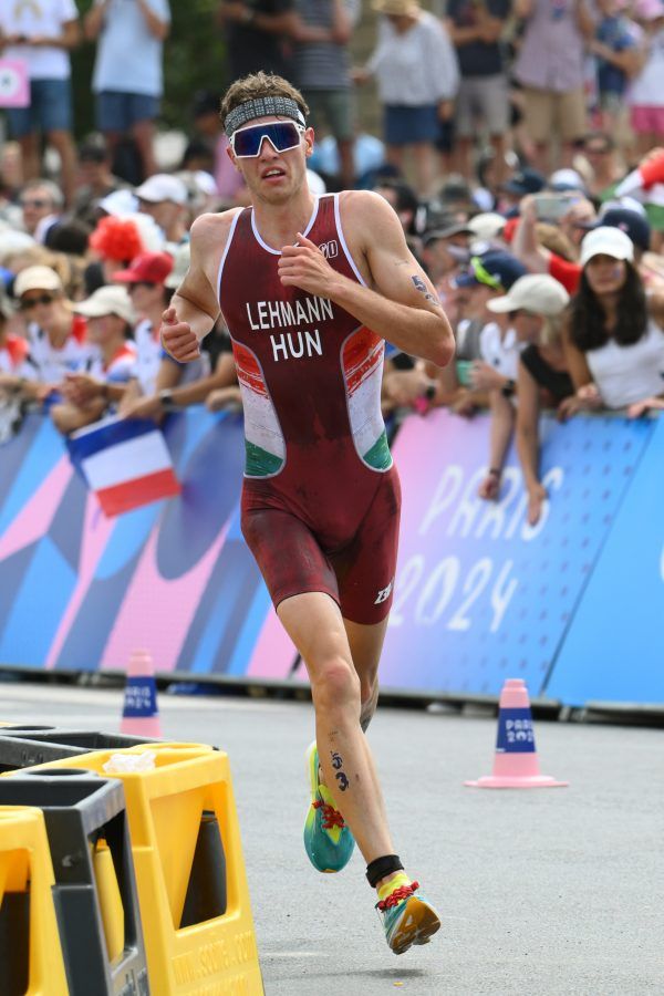 Lehmann Csongor fut a férfi triatlonosok versenyében a 2024-es párizsi nyári olimpián 2024. július 31-én. Honfitársunk végül a roppant előkelő, 11. helyezést szerezte meg. <br />Fotó: MTI/Czeglédi Zsolt