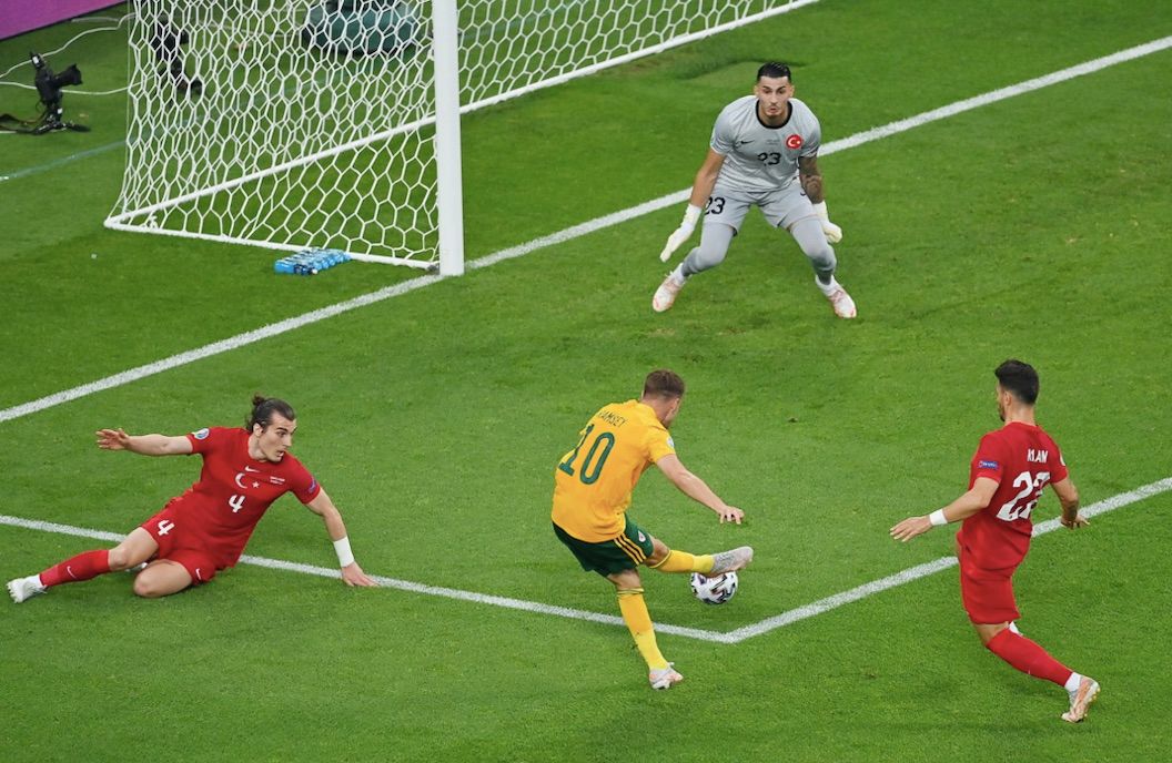 Ramsey ezt még kihagyta / Fotó: MTI/EPA