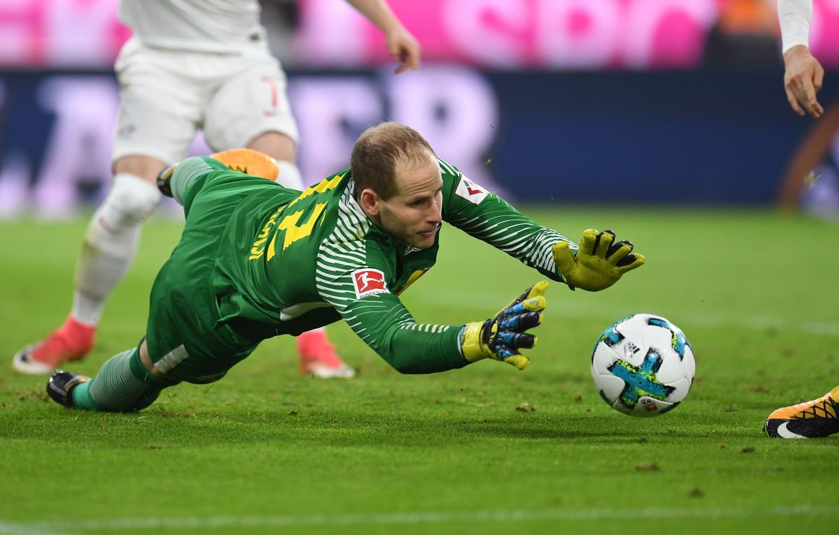 Gulácsi a Bayern ellen (2017) / Fotó: MTI/EPA