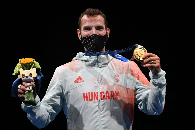 Szilágyi Áron London és Rió után Tokióban is egyéni olimpiai bajnoki címet szerzett kardvívásban. Ezzel sporttörténelmet írt! Fotó: MTI/Illyés Tibor