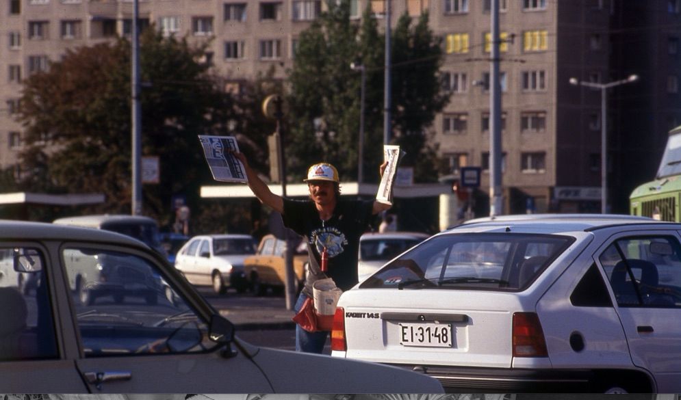 A kép illusztráció. Újságot árulnak Budapesten / Fortepan.hu, ad.: Magyar Rendőr