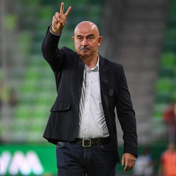 Sztanyiszlav Csercseszov idén tavasszal már egyre kevésbé mutathatta fel a győzelem jelét. Fotó: a Ferencváros hivatalos Facebook-oldala