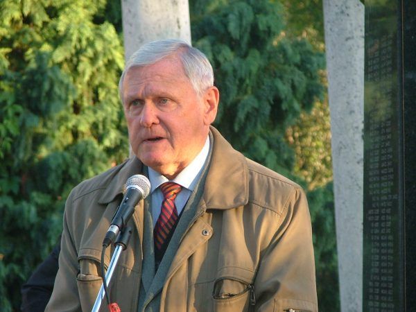 Hajdu Imre, a kötet szerkesztői munkáját végezte el. Fotó: Szíki Károly