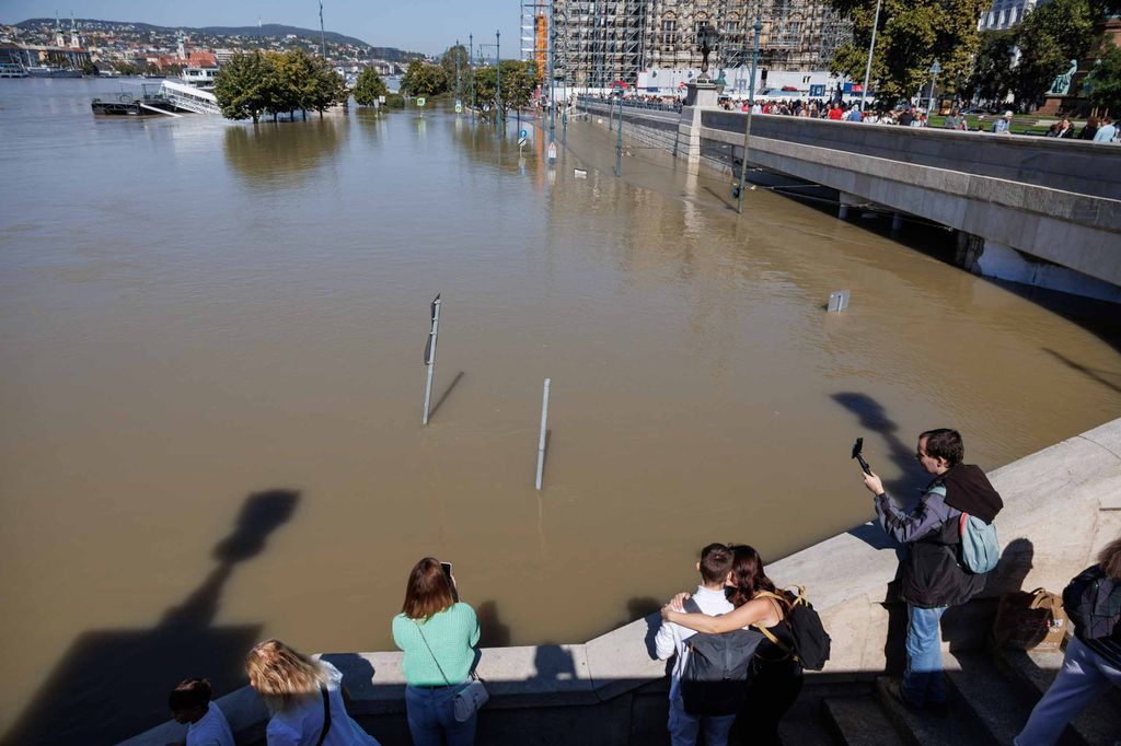 20240921 -- Tetőzik a Duna áradása Budapesten // fotó: Hatlaczki Balázs