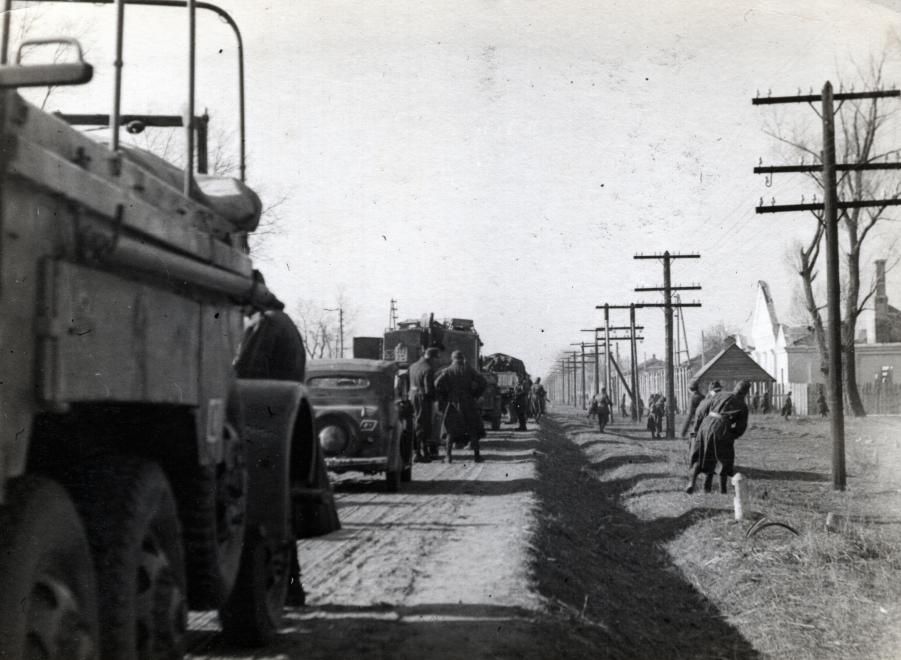 A kép illusztráció. 1943, keleti front. Fotó: Fortepan.hu/ adományozó: MARICS ZOLTÁN
