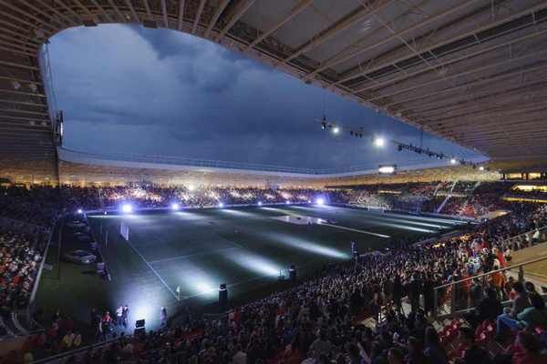 debreceni nagyerdei stadion mti 5