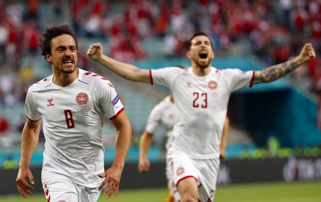 A dán válogatott - Eriksen jól végződő drámájából is erőt merítve - egészen az elődöntőig menetelt!