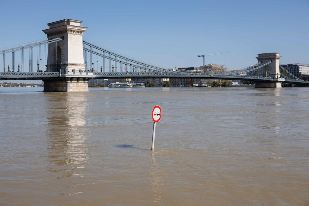 20240921 -- Tetőzik a Duna áradása Budapesten // fotó: Hatlaczki Balázs