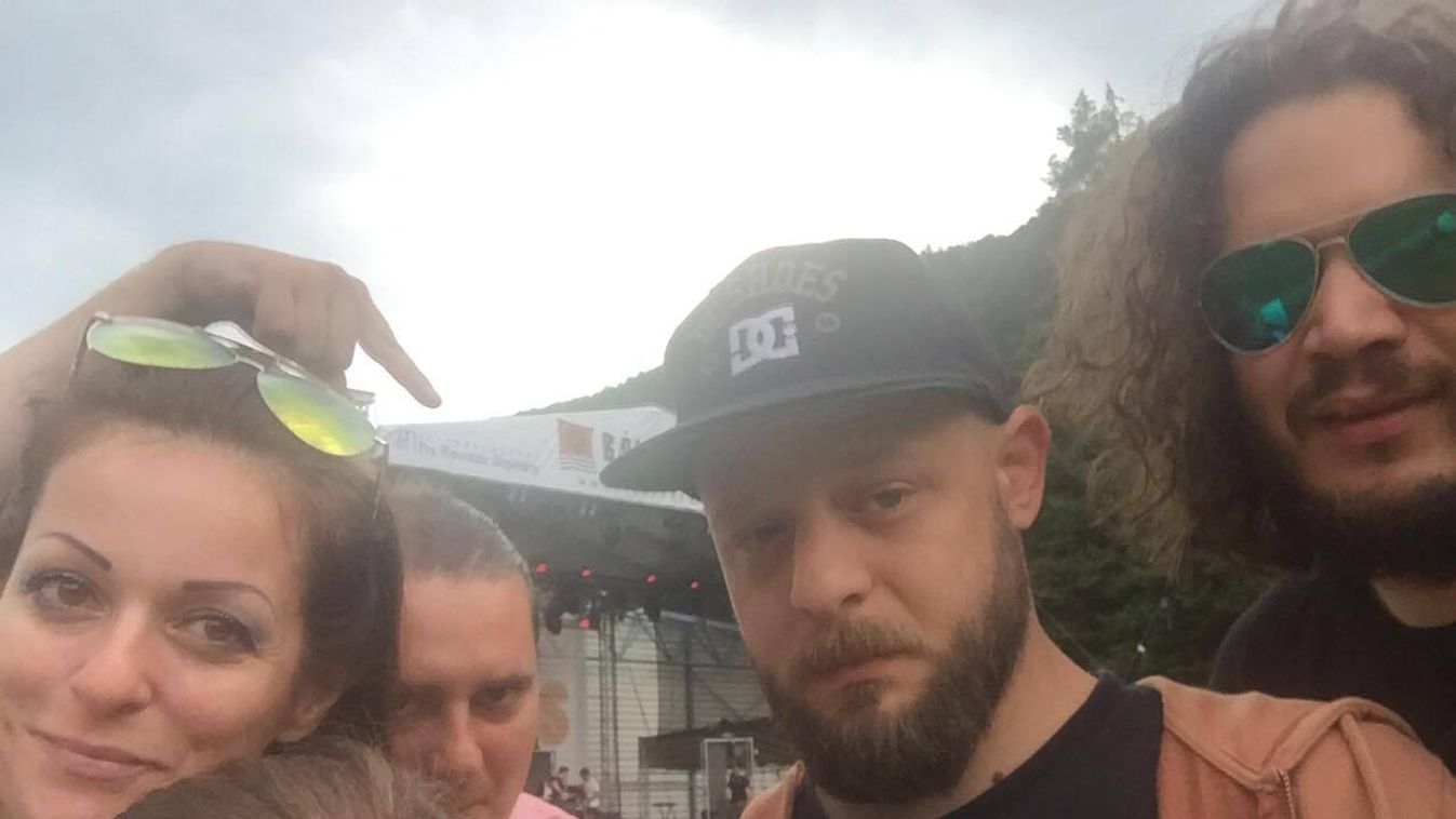 Megérkezett a Tusványosra a PestiSrácok.hu rettenthetetlen stábja!