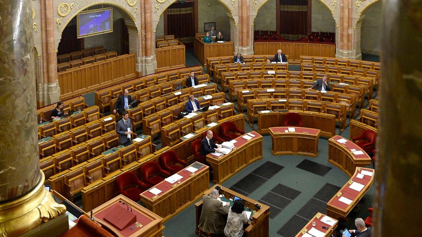 "A biztonság az első!": Folytatódik a költségvetés parlamenti vitája