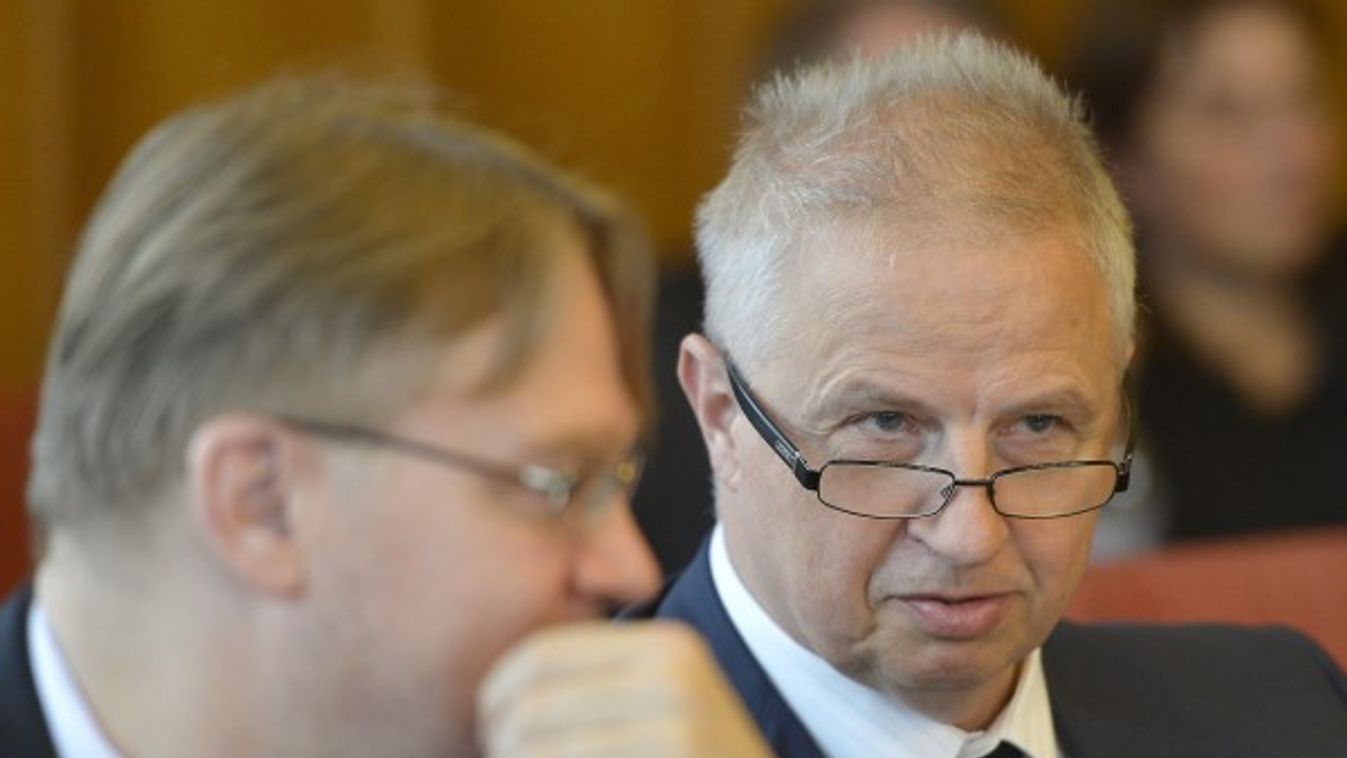 Trócsányi: Marad a tényleges életfogytiglan