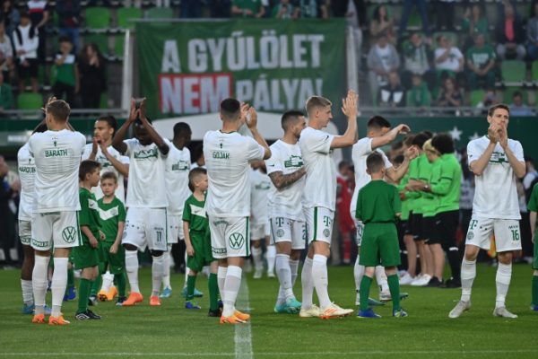 Budapest, 2023. május 6.<br /> A Ferencváros játékosai a labdarúgó OTP Bank Liga 30. fordulójában játszott Ferencvárosi TC - Kisvárda Master Good mérkőzés megkezdése előtt a Groupama Arénában 2023. május 6-án.<br /> Fotó: MTI/Illyés Tibor