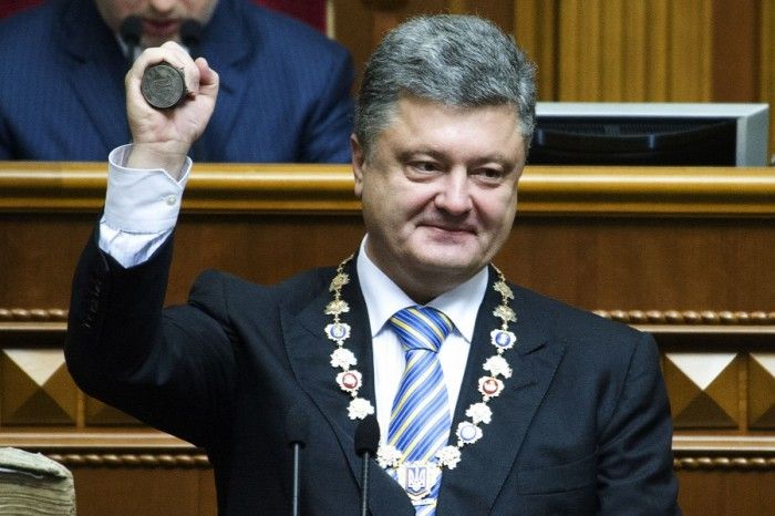 Porosenko szerint csak azért kellett offshore cégeket alapítania, hogy a tulajdonában lévő Roshen édesipari vállalatot eladja