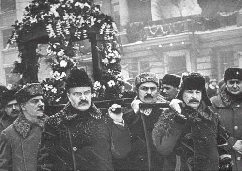 Ordzsonikidze elvtárs temetése, a