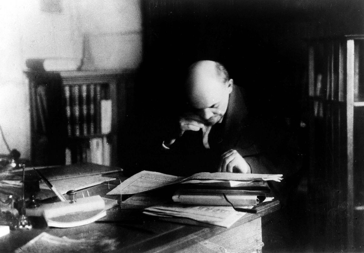 Lenin tervez, Isten végez? / Fotó: MTI