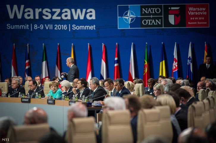nato-varsó