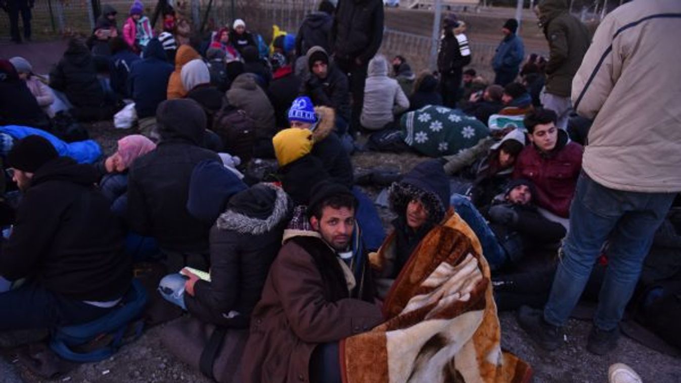 Több mint harmincezer illegális migránst tartanak számon Lengyelországban