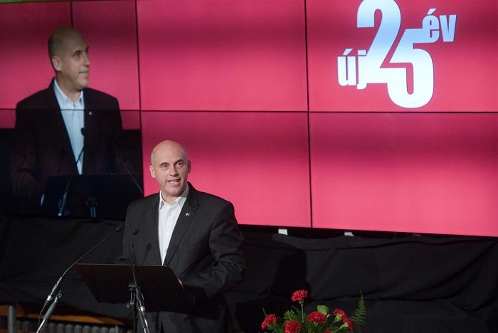 Tóbiás József a PestiSrácok.hu-nak cáfolta, hogy közelednének Simicska Lajoshoz. Fotó: Népszava