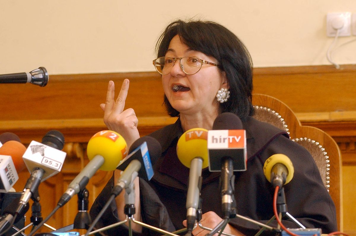 Mind a hármat felmentettem, igen! Diós Erzsébet ezúttal Sándor