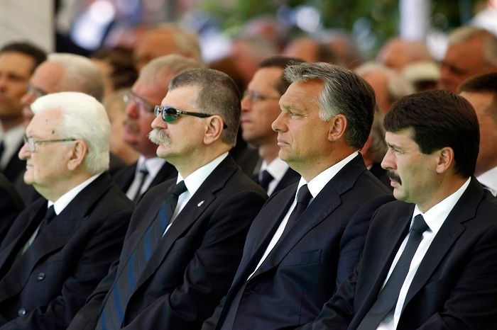 koveraderorban700