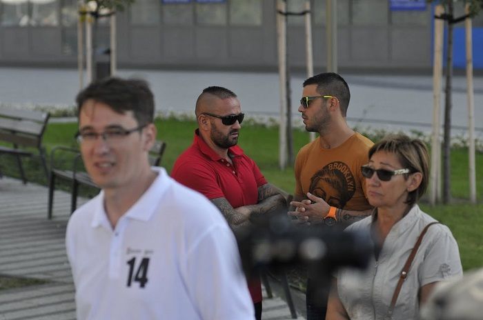 Gotti (piros pólóban) és Karácsony Gergely (fehérben) a polgármester-jelölt bemutatkozásán 2014-ben. Fotó valasz.hu